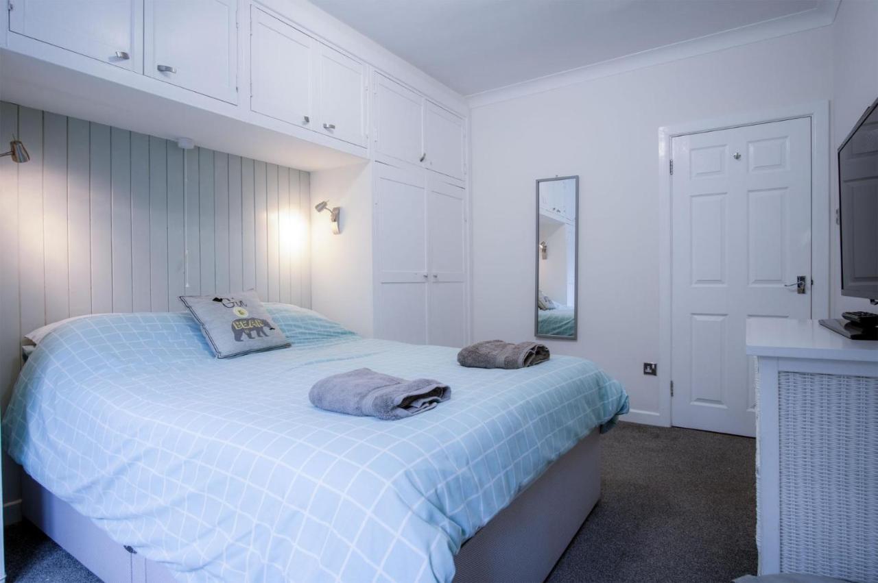 Glenvale - 2 Bedroom Apartment - Сондерсфут Экстерьер фото