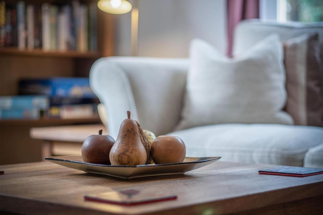 Glenvale - 2 Bedroom Apartment - Сондерсфут Экстерьер фото